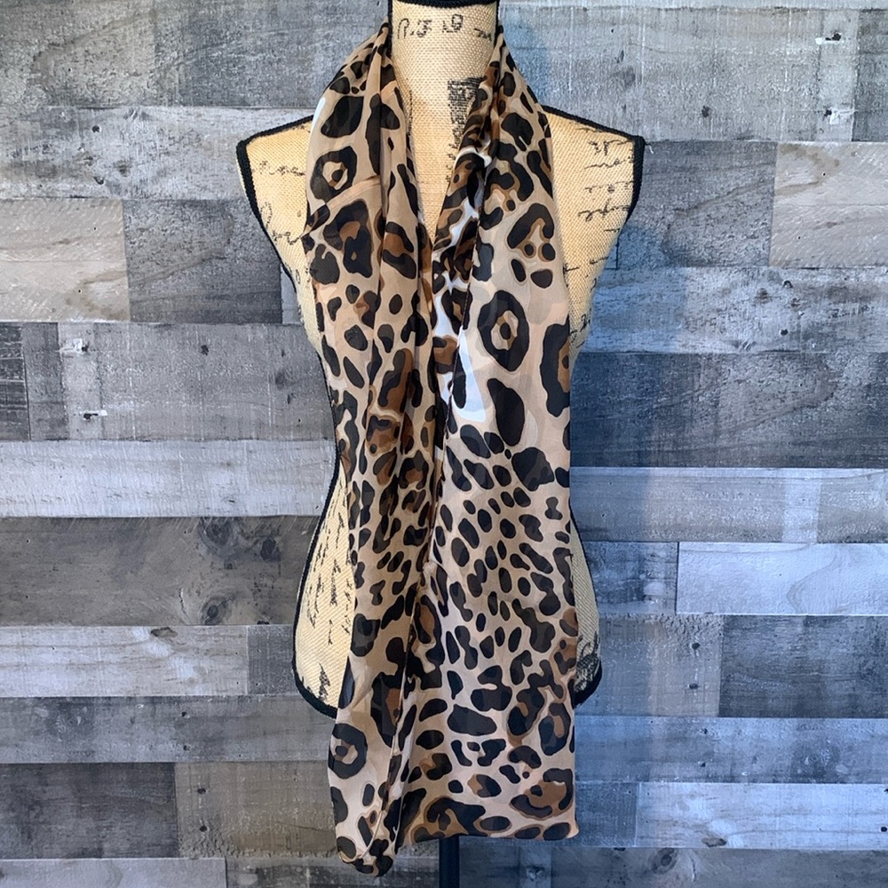 Hand Made Leopard Print Infinity Scarf - Picture 6 of 11